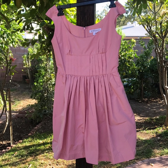 Modcloth Dresses & Skirts - Pretty in pink dress